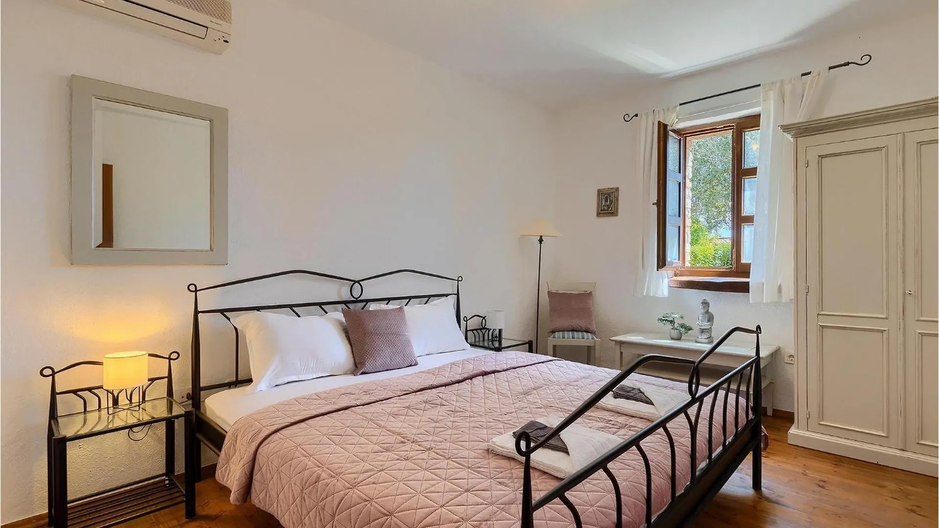Villa Campanula Barat  Croatia