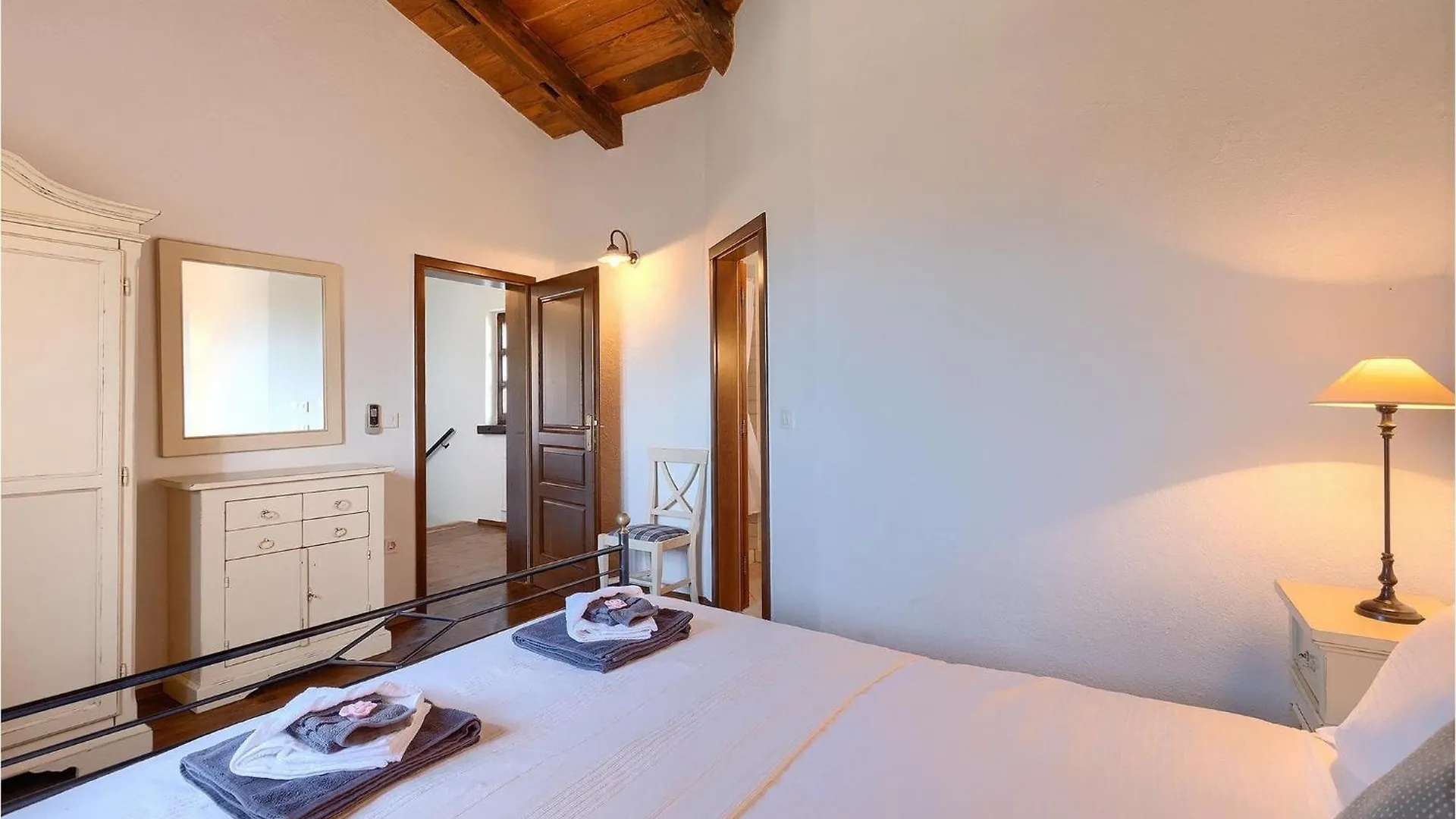 Villa Campanula Barat  Holiday home